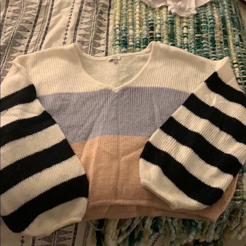 Tobi Cropped Sweater